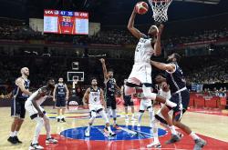 LOL决赛-美国轻取希腊，格列兹曼状态火热