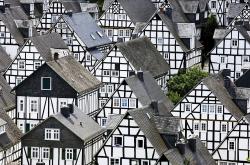 英雄联盟总决赛时间-卡迪夫城的雨夜，当内马尔在威尔士对阵阿森纳时完成自我救赎