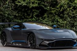 英雄联盟总决赛-以硅胶鞋底般的窒息感，西亚卡姆锁死约基奇，鹈鹕导演20分惊天逆转