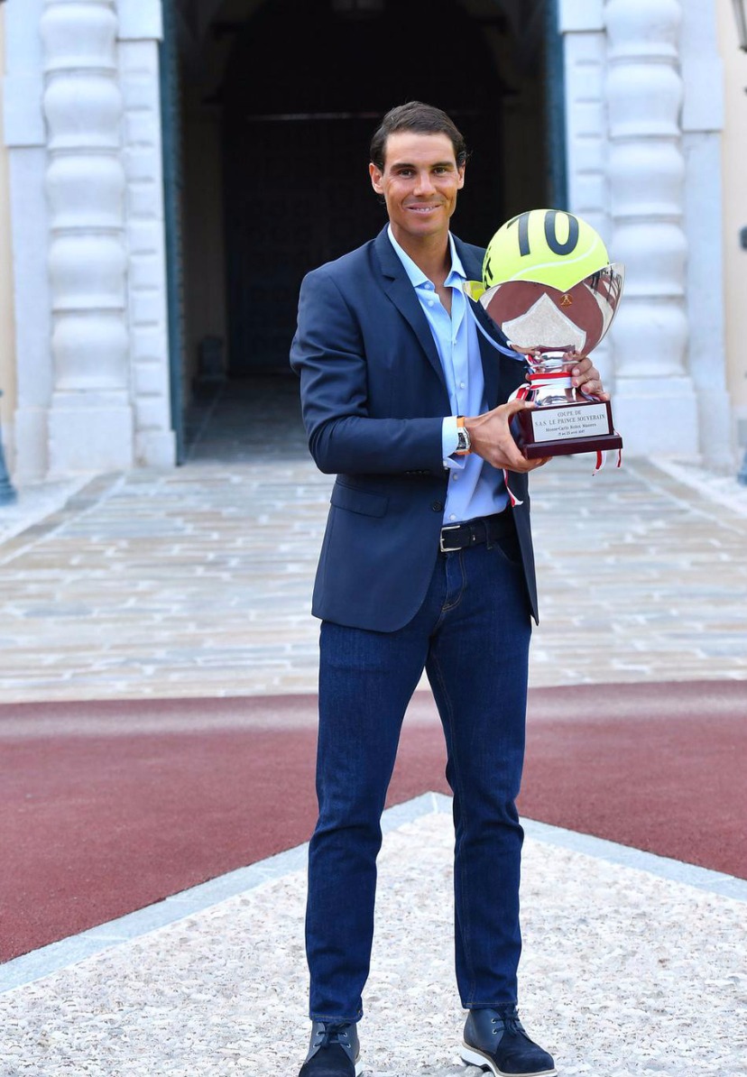 包含摩洛哥击剑金将再闯神话，捍卫团体赛桂冠！的词条