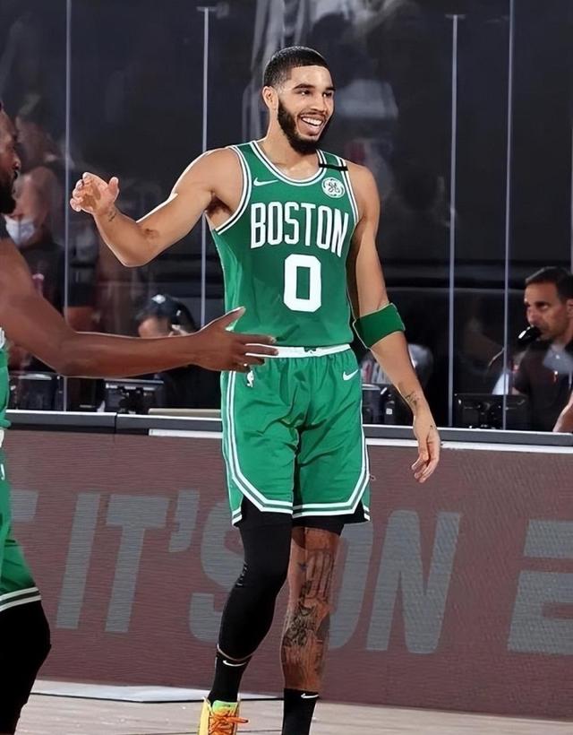 关于凯尔特人全面发威!杰森·塔图姆成为关键人物的信息 关于凯尔特人全面发威!杰森·塔图姆成为关键人物的信息