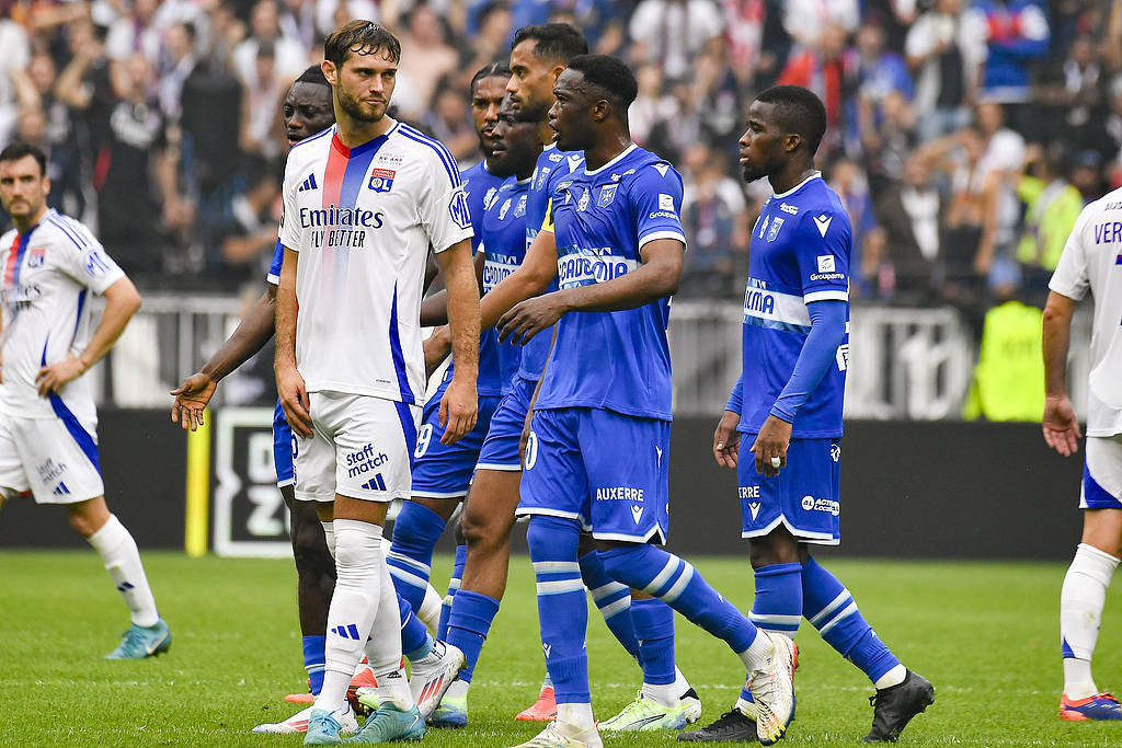 里昂队在联赛中连胜迈向总冠军