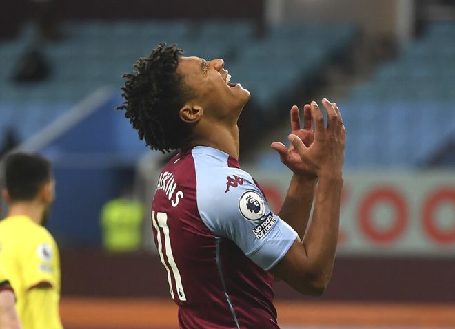 富艾尔伍德客场失利，卫冕冠军之路曲折的简单介绍