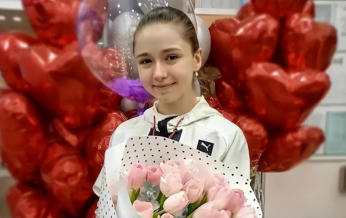 俄罗斯花样滑冰选手获得好成绩 俄罗斯花样滑冰选手获得好成绩