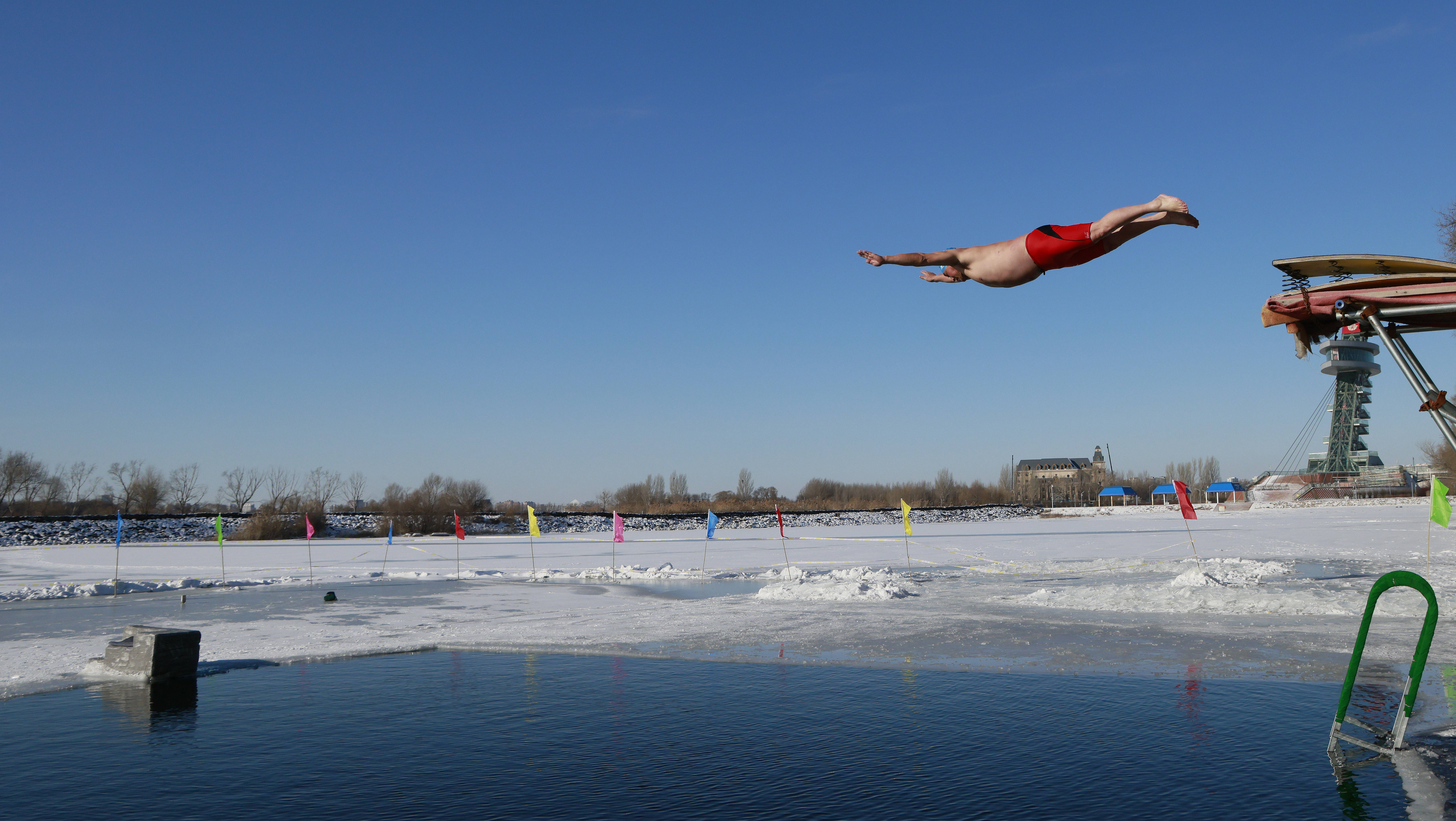 游泳球员突破自我,表现堪称完美的简单介绍 游泳球员突破自我,表现堪称完美的简单介绍