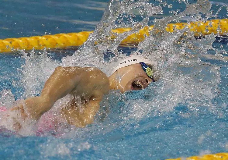 游泳球员突破自我,表现堪称完美的简单介绍 游泳球员突破自我,表现堪称完美的简单介绍