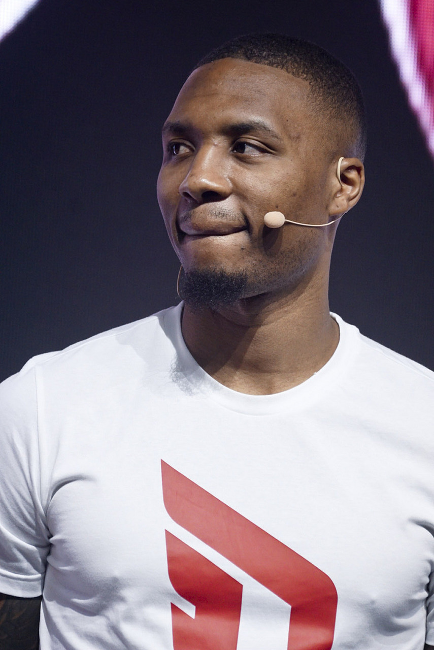 尼克斯力克热火,利拉德高光表现 尼克斯力克热火,利拉德高光表现