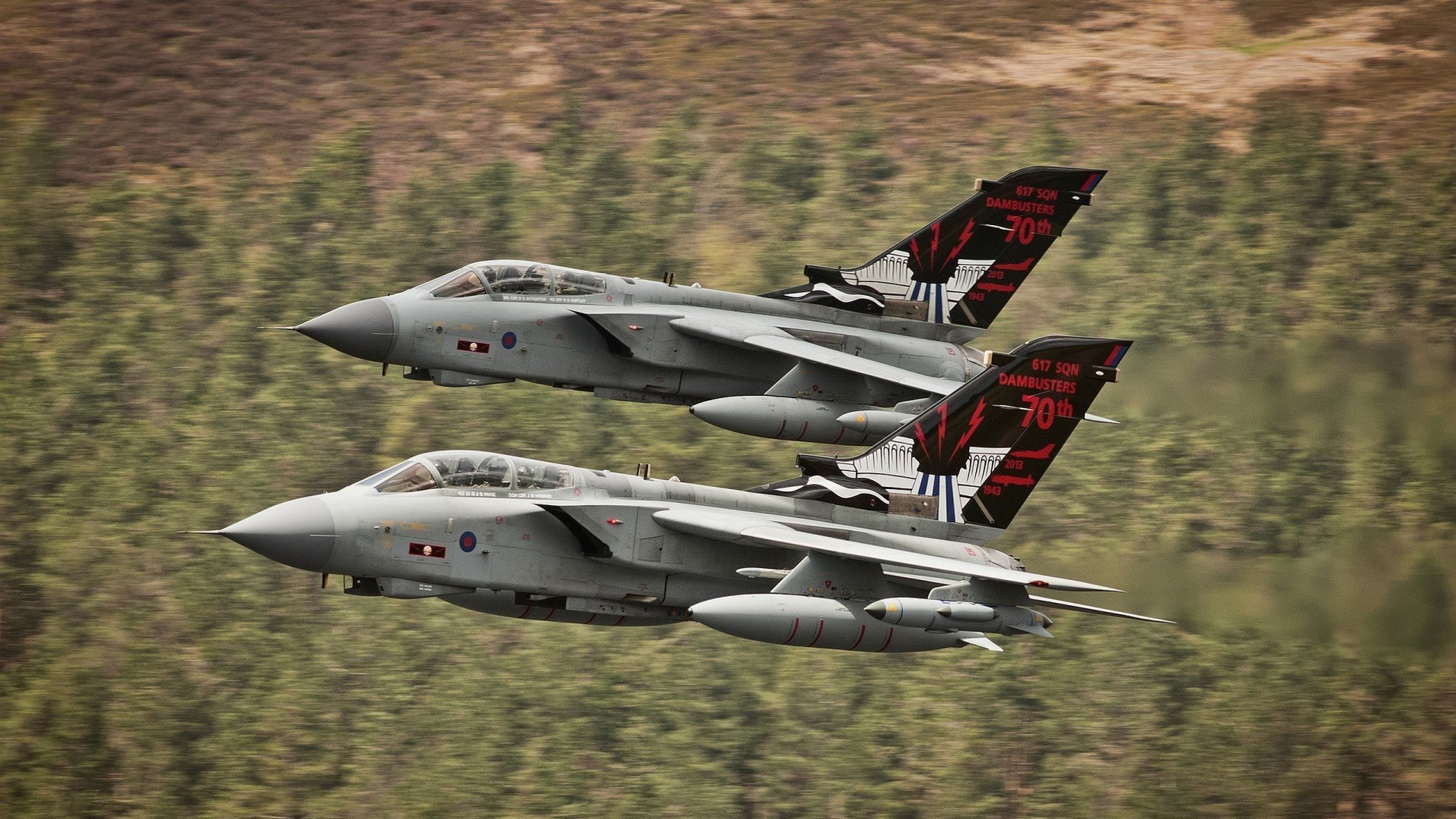 从门线到终场哨,阿拉巴如何以意外门将之姿导演里昂逆转皇马