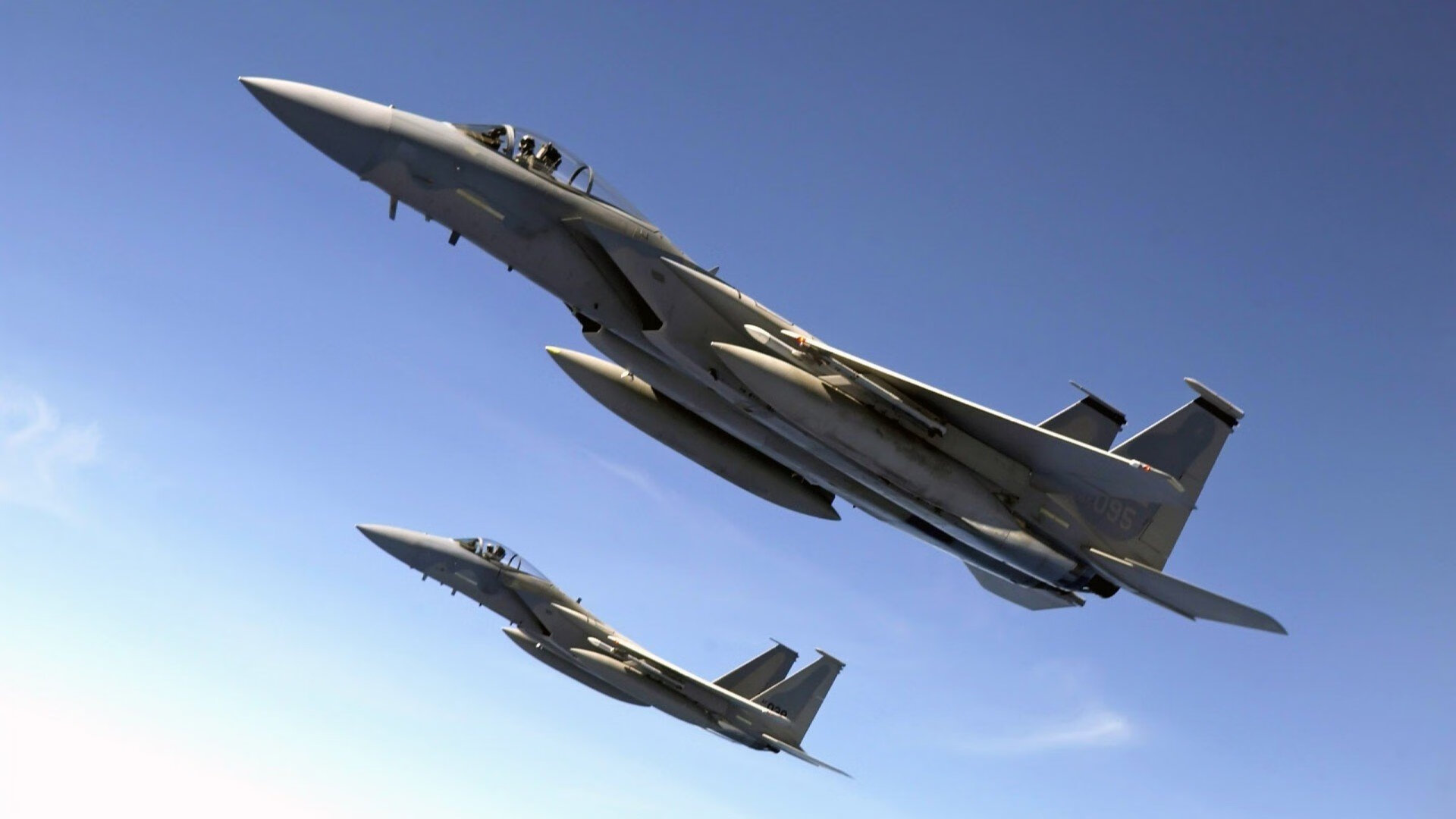 暗夜破晓,新疆男篮逆转深圳,拉梅洛·鲍尔点燃天山之魂