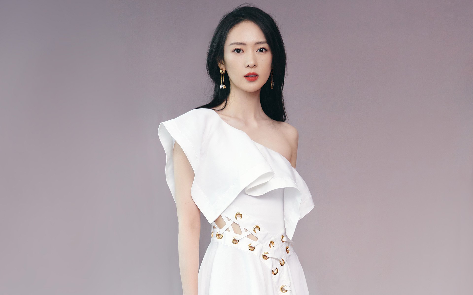 绿茵场与硬木地板的交响，意甲德比火药味十足，篮网闪电战击溃骑士