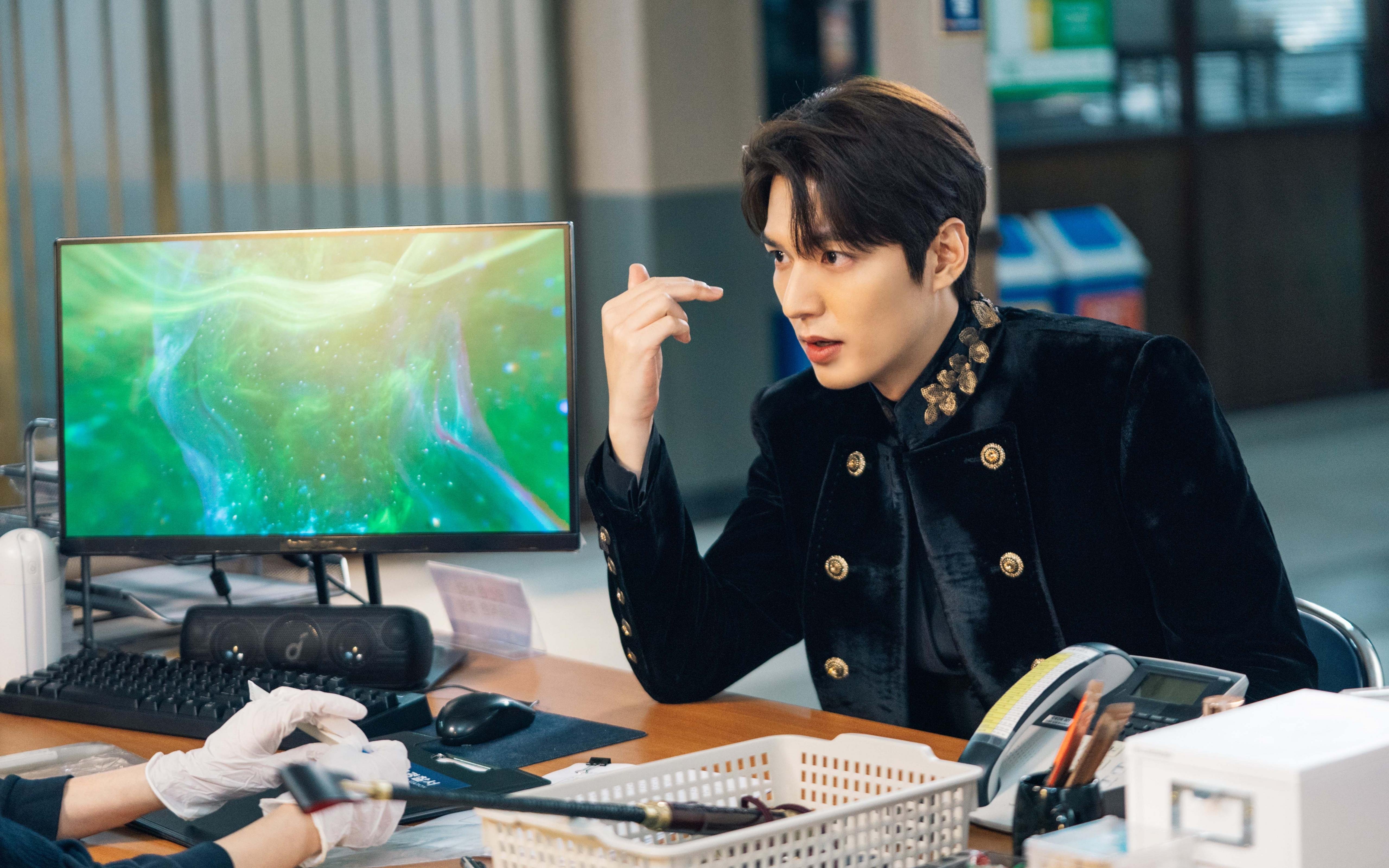 贝尔弯刀难破铁闸！金玟哉关键回合封杀威尔士绝杀希望